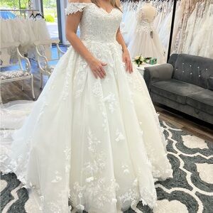 Demetrios (Isabel) wedding dress